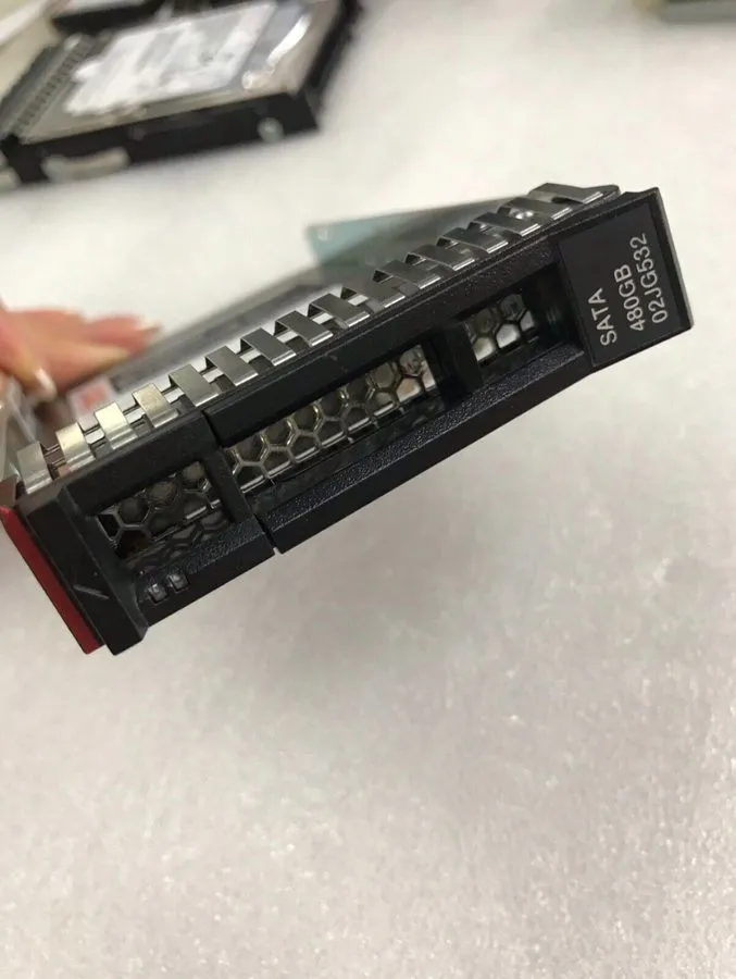 Сервер Lenovo ThinkSystem 02JG532 4XB7A17076 2.5" 480GB Entry SATA 6Gb SR650 Ser