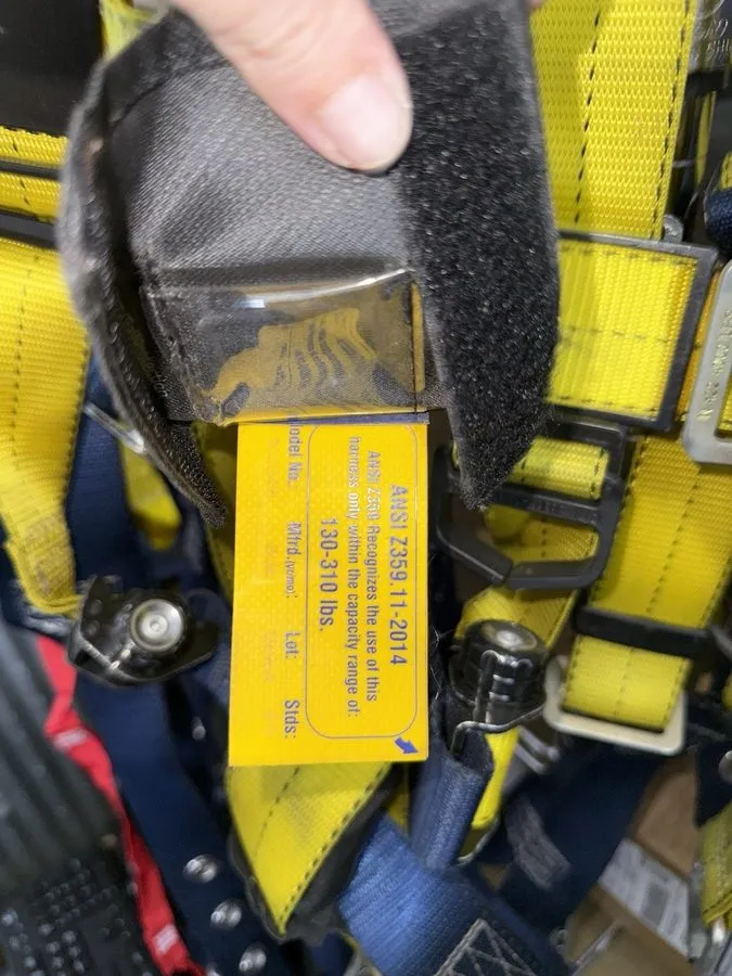 Жгут проводов DBI SALA Full Body Harness Vest Style 130-310lbs Capacity 1102249 — фото лота 1