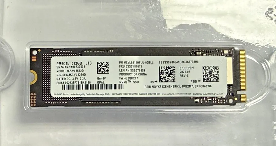 SSD-накопитель Samsung PM9C1B 512GB NVMe PCIe Gen4x4 M.2 2280 SSD Drive