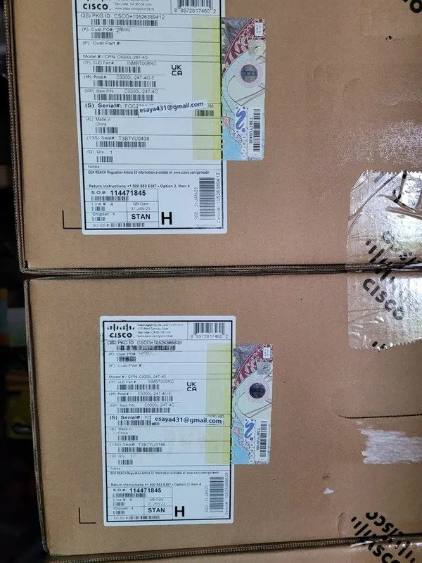 Коммутатор Cisco Catalyst 9300L-24T-4G-E Switch — фото лота 1