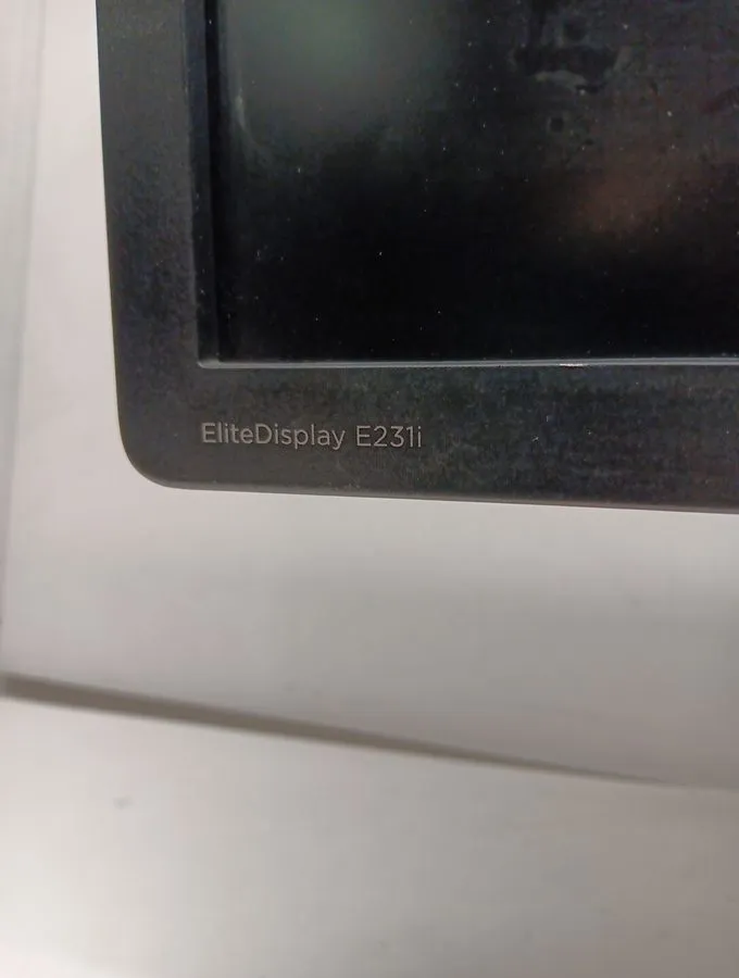 Монитор 23" HP EliteDisplay E231I LED Backlit Monitor 1920x1080 Display Port & V — фото лота 2