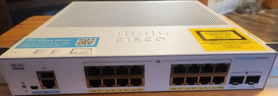 Коммутатор Cisco CBS250-16P-2G 16 Ports PoE Gigabit Ethernet Switch