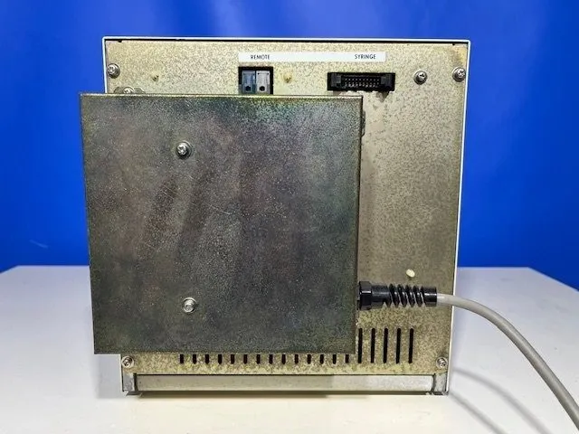 Хроматограф Shimadzu SIL-10A Auto Injector Autosampler HPLC Chromatography Syste — фото лота 4