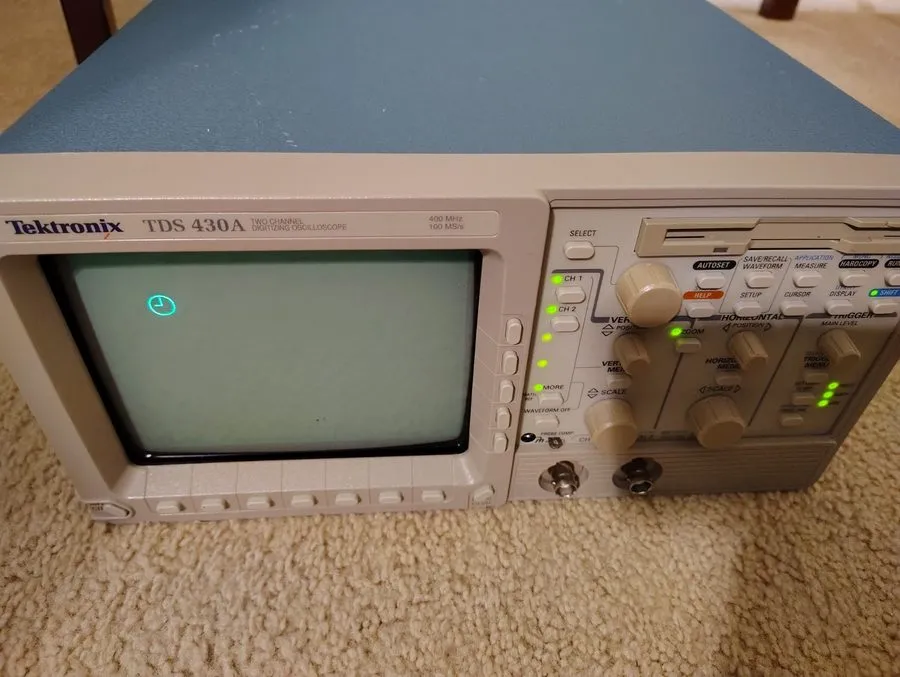 Осциллограф Tektronix TDS 430A 2-Ch 400MHz 100MS/s Digitizing Oscilloscope 8-bit — фото лота 1