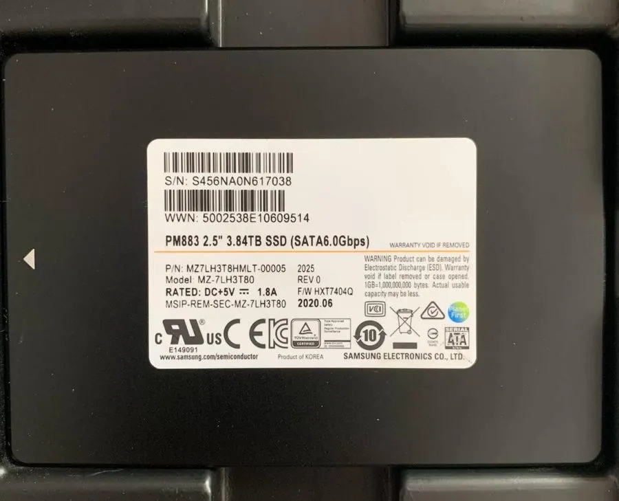 SSD-накопитель Samsung PM883 3.84TB SSD 2.5" SATA 3.0 6Gbps MZLH3T8HMLT-00005