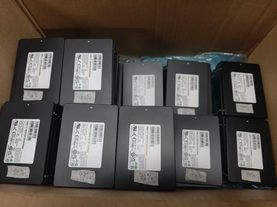 SSD-накопитель Samsung PM883 480G 480GB SATA 6.0Gbps Enterprise SSD MZ-7LH4800 M