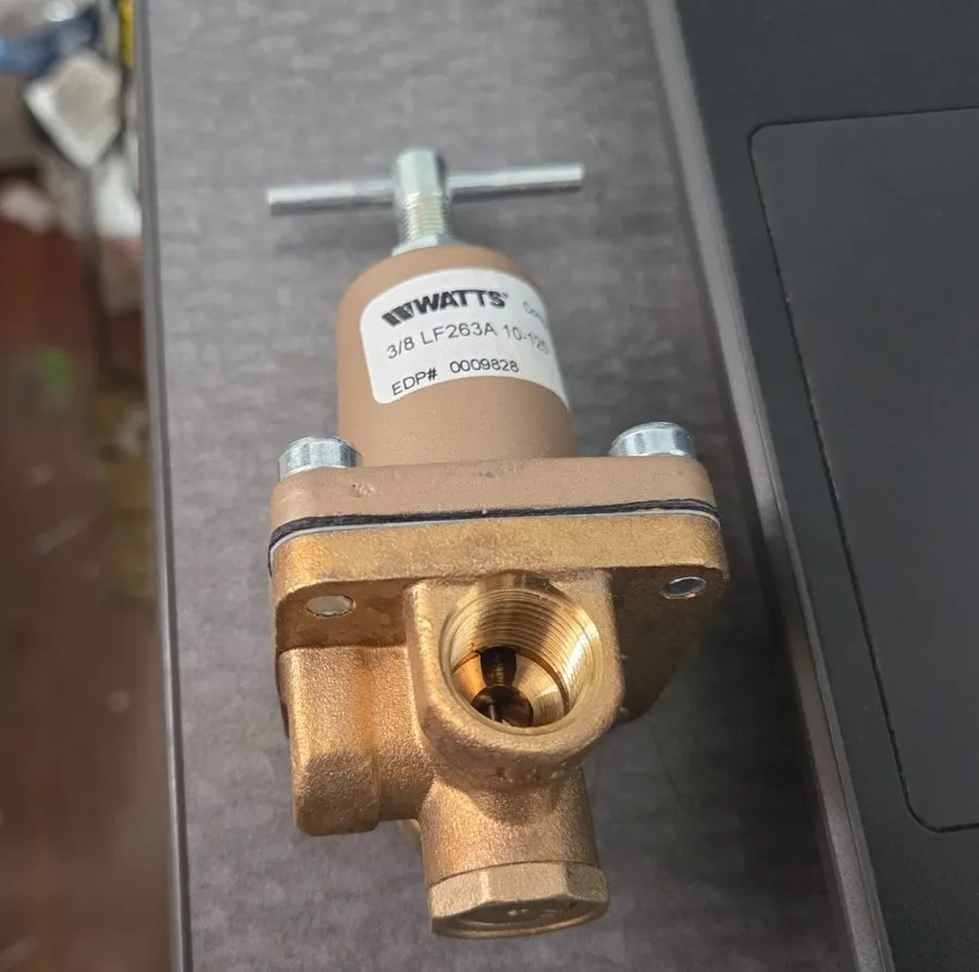 Трубопроводная арматура WATTS 3/8LF263A 10-125 Water Pressure Regulator 3/8" NPT — фото лота 2