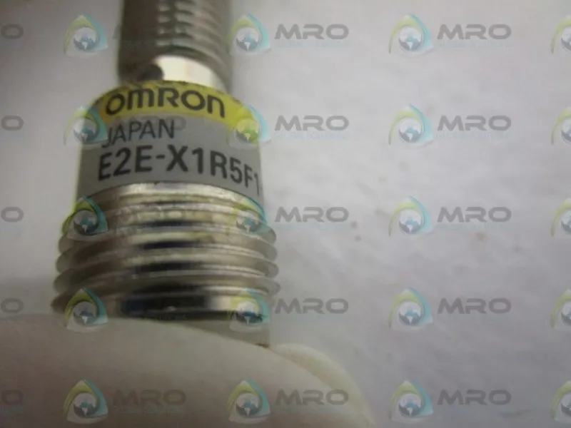 Датчик приближения OMRON E2E-X1R5F1-M1 PROXIMITY SENSOR UNMP