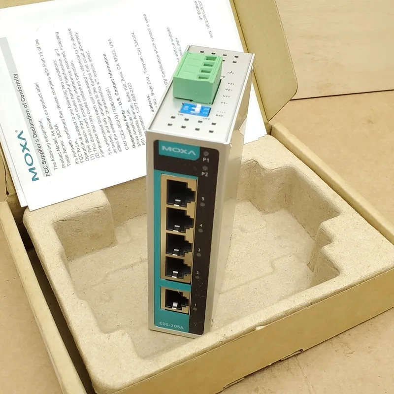 IIoT-устройство MOXA EDS-205A-T 5 Port Ethernet Switch