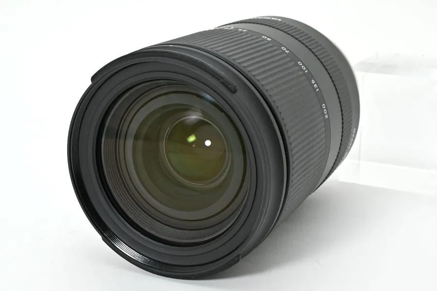 Объектив Sony a7CII Mirrorless Camera w/ TAMRON 28-200mm F2.8-5.6 Lens From JAPA