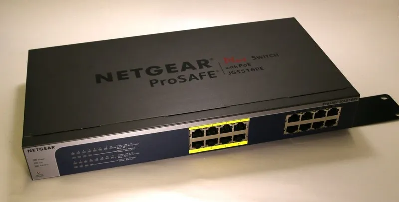 Коммутатор NETGEAR ProSAFE JGS516PE 16-Port Gigabit + PoE Network Switch; 616119