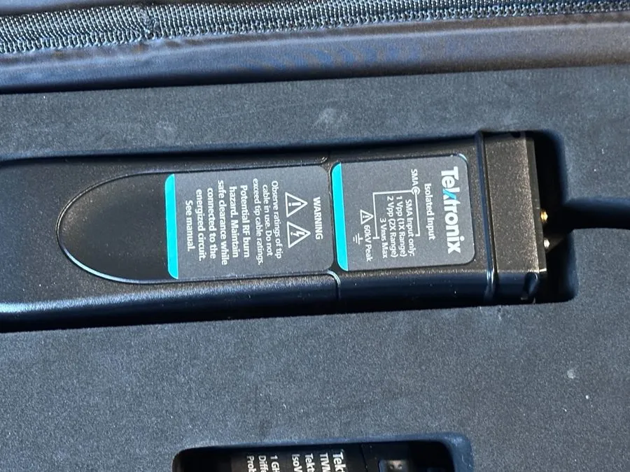 Пробник Tektronix TIVM1L IsoVu 1 GHz Isolated Differential Probe System 10m Cabl — фото лота 2