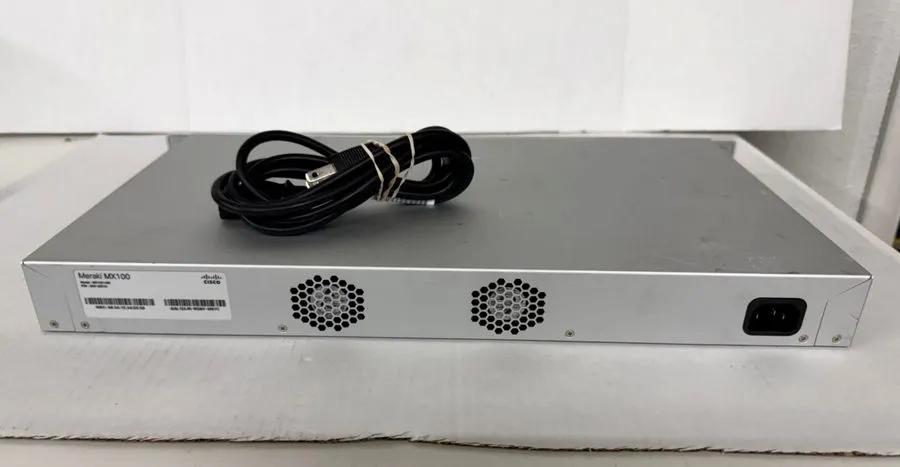 Маршрутизатор Cisco MX100-HW Meraki Router Security Cloud Managed Appliance Uncl — фото лота 1