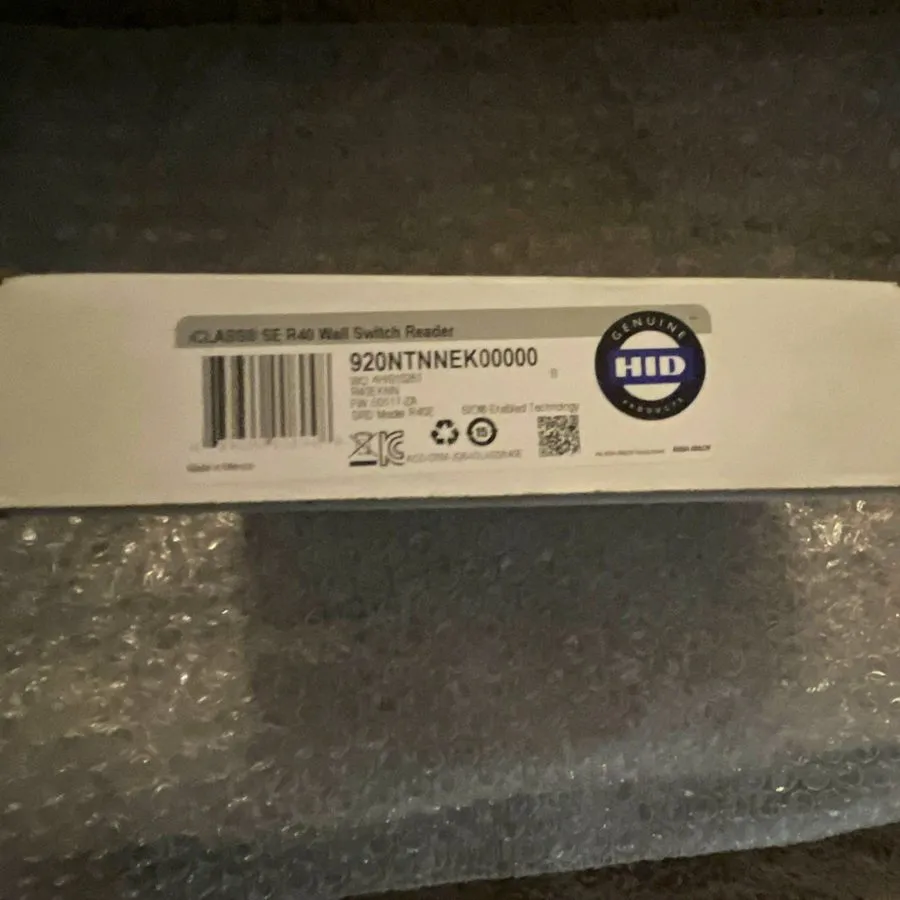 Оборудование видеонаблюдения HID iCLASS SE R40 Wall Switch er 920NTNNEK00000 RFI