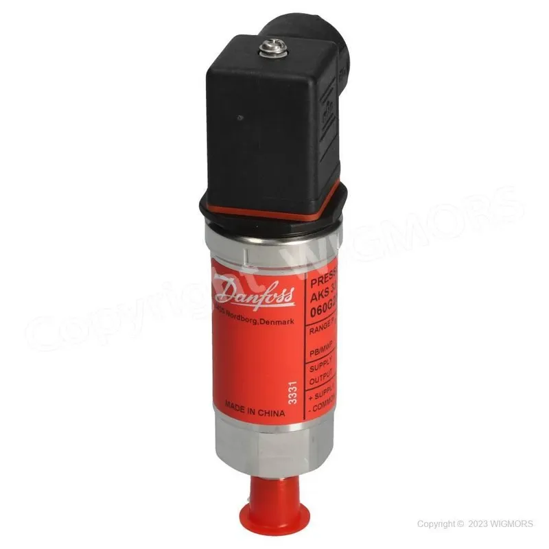 Датчик давления Danfoss AKS33 060G2045 pressure transmitter