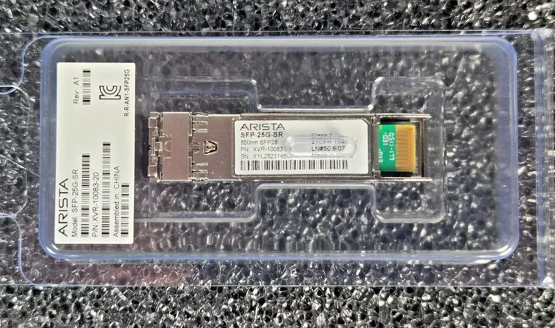 Трансивер Arista SFP-25G-SR 25GBASE-SR SFP28 850nm MMF 100m Optical Transceiver