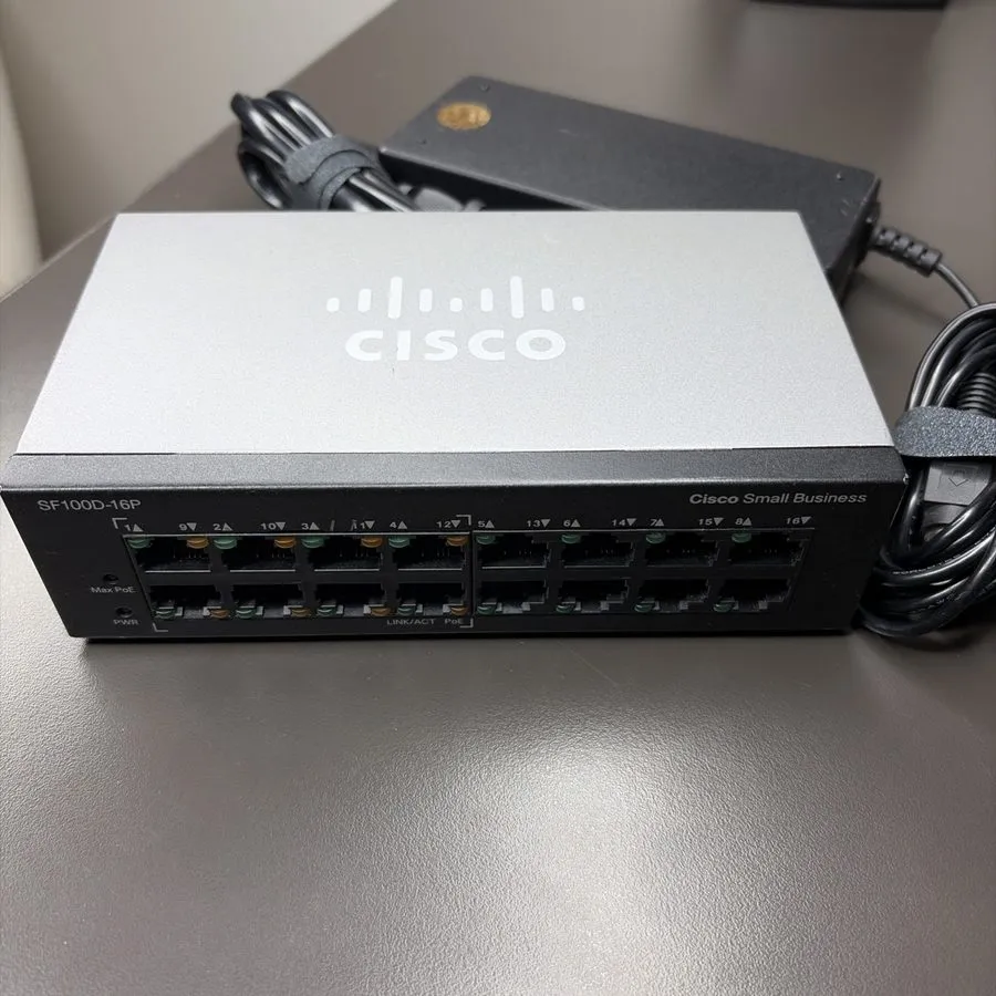 Коммутатор Cisco SF100D-16P 16-Port 10/100 Fast Ethernet Desktop Switch with Max