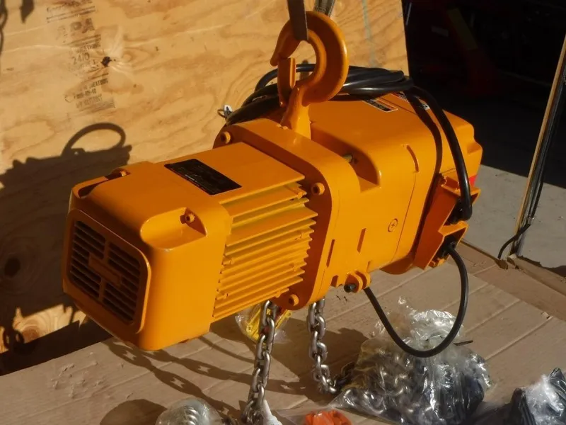 Таль Harrington SNER020L-15 2 Ton 15 ft Lift 230 Volt 7 FPM Chain Hoist — фото лота 1