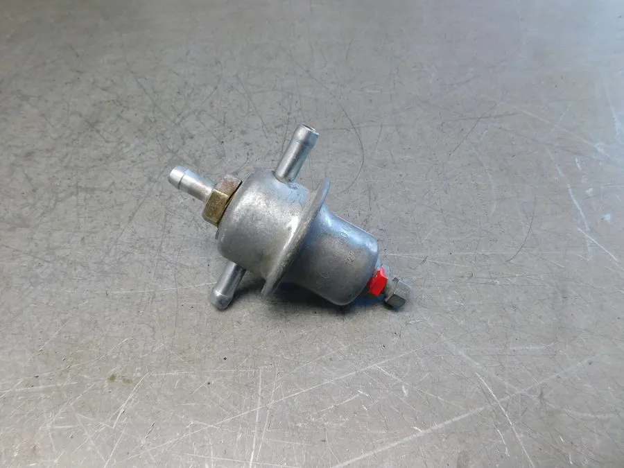 Трубопроводная арматура Mercedes w108 111 107 280SEL 280SE 450SEL FUEL PRESSURE 