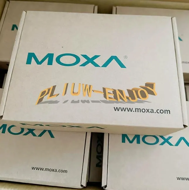 IIoT-устройство MOXA AWK-3252A-UN Industrial Ethernet Switch