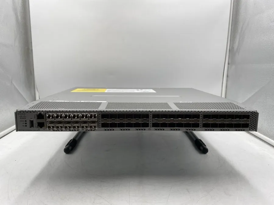 Коммутатор CISCO DS-C9148S-K9 V02