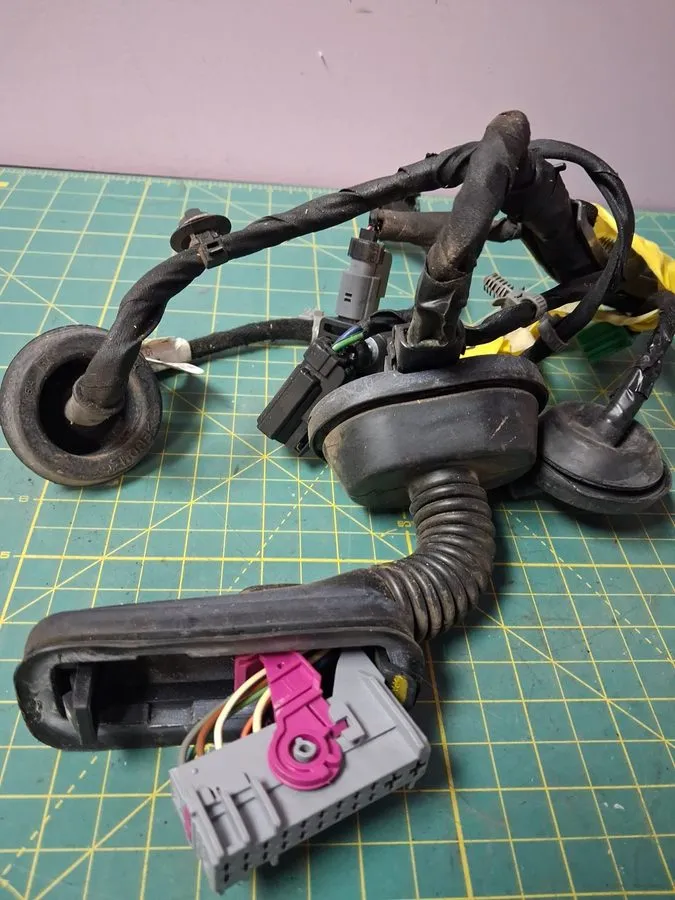Жгут проводов GM Rear Passenger Side Door Wiring Harness PN: 23444272 2014–2019 — фото лота 1