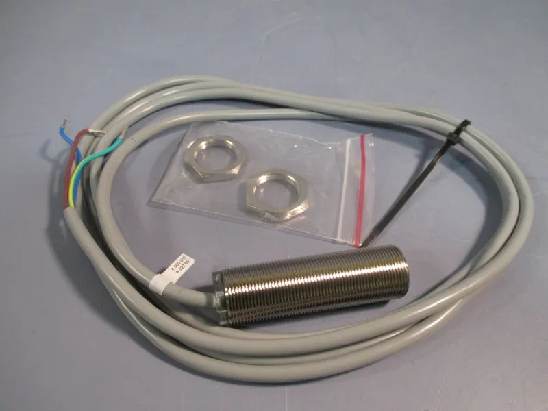 Датчик приближения Pepperl+ Fuchs NBB5-18GM60-WS 250VAC 200mA Proximity Sensor 1