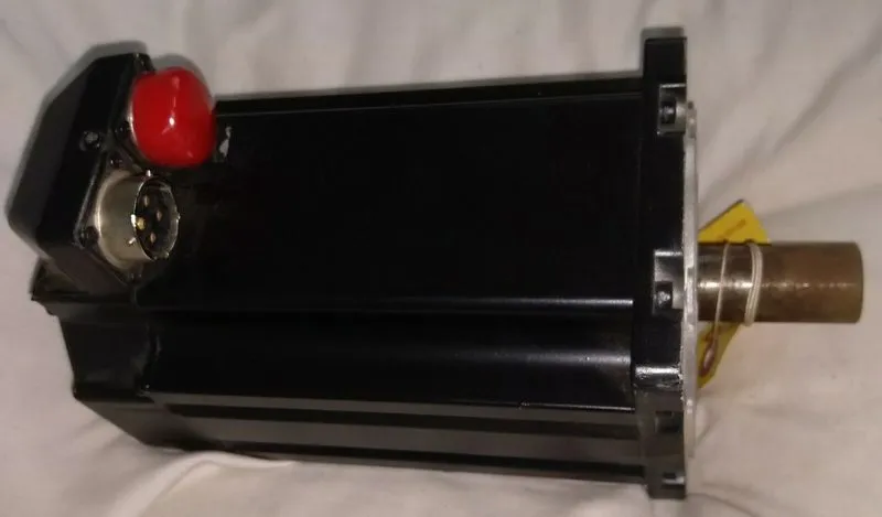 Серводвигатель MPL-B4540F-SJ72AA ALLEN BRADLEY Servo Motor