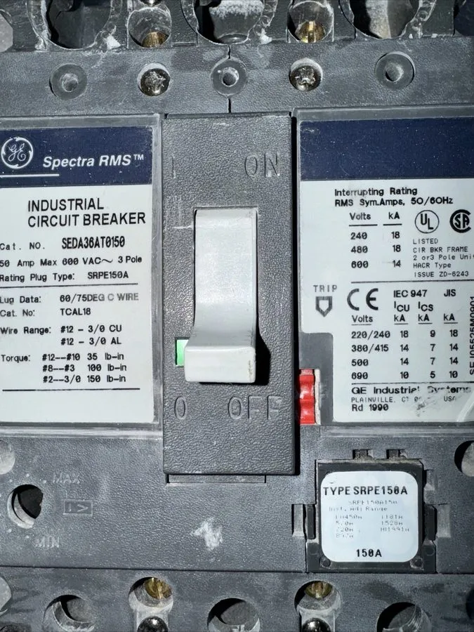 Автоматический выключатель SEDA36AT0150 GE 150A AMP 3P POLE 600V 18kA@480V BOLT — фото лота 1