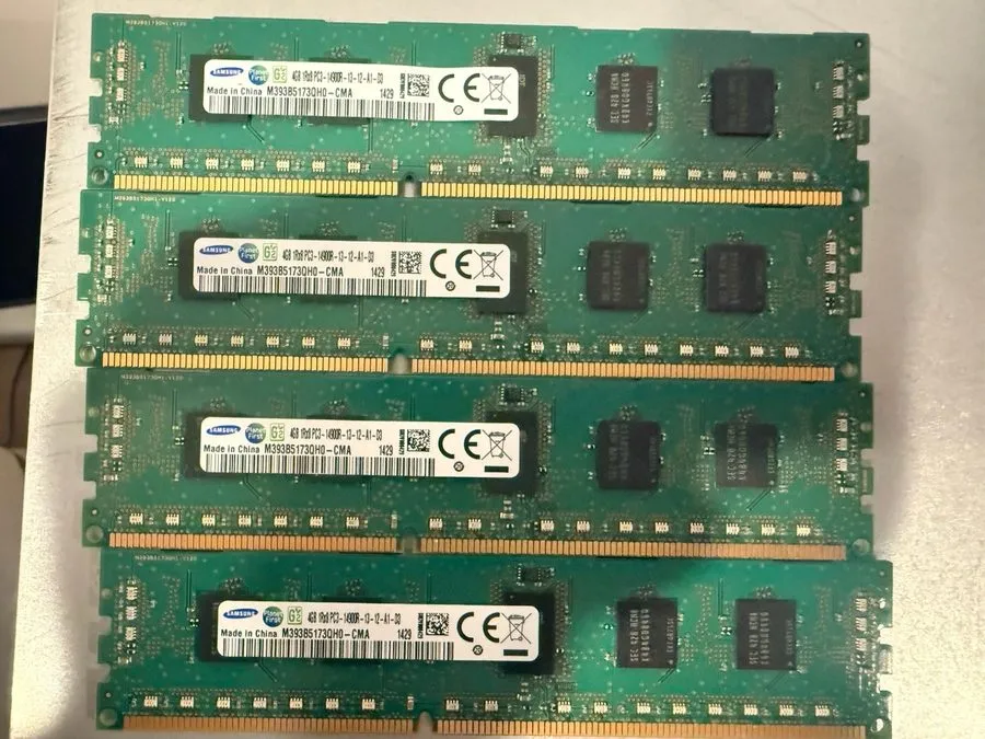 Модуль памяти Samsung M393b5173qho-cma 16gb (4x4gb) PC3-14900R DDR3 DIMM — фото лота 1