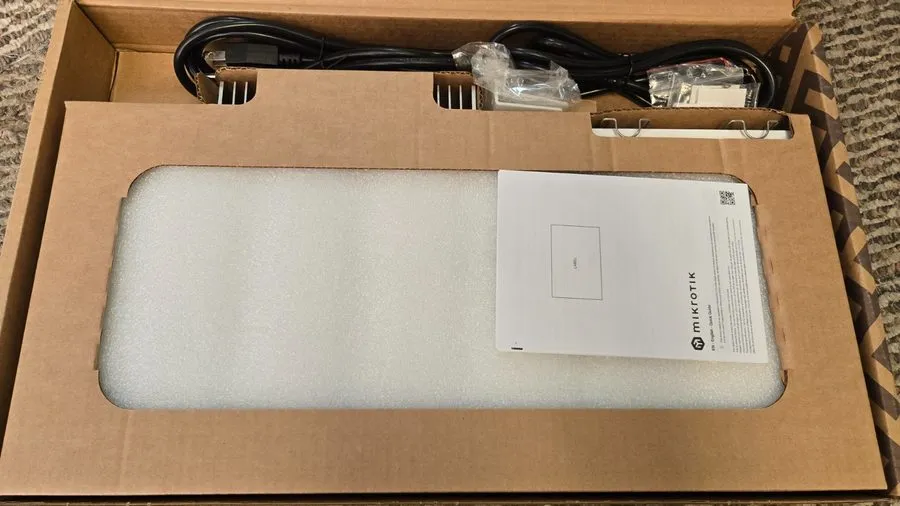 Маршрутизатор MikroTik Cloud Core Router CCR2004-1G-12S+2XS Router