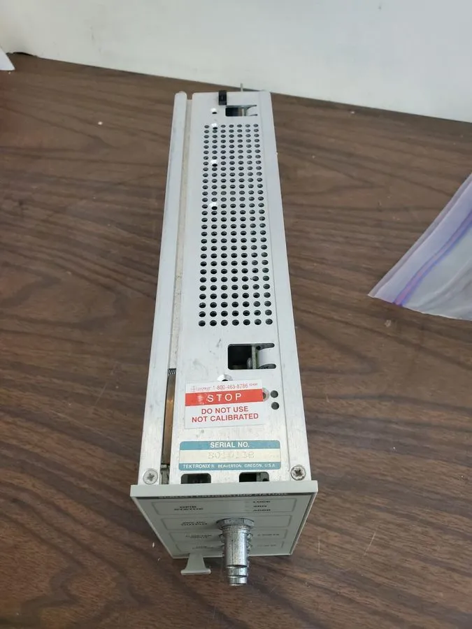 Осциллограф TEKTRONIX SCALCF1 CALIBRATION FIXTURE OSCILLOSCOPE PLUG IN — фото лота 1