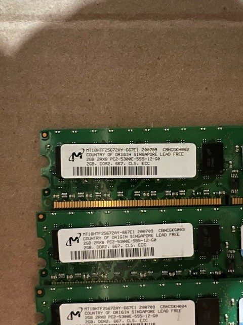 Модуль памяти Micron 2GB PC2-5300 ECC CL5 2Rx8 (MT18HTF25672AY-667E1) — фото лота 1