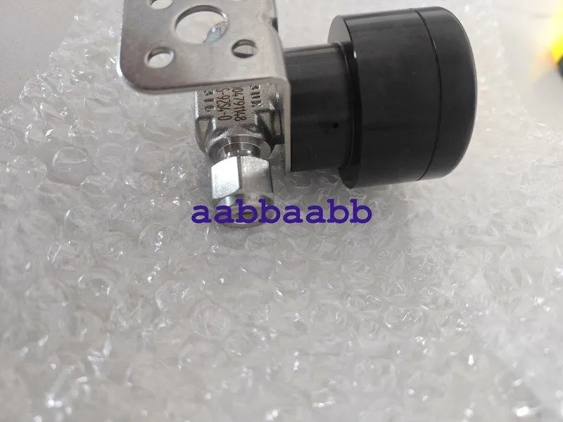 Клапан Swagelok SS-92S4-O Stainless Steel Toggle Valve