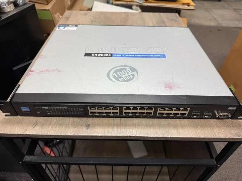 Коммутатор Linksys SRW2024 24 Port 10/100/1000 Gigabit Ethernet Network Switch