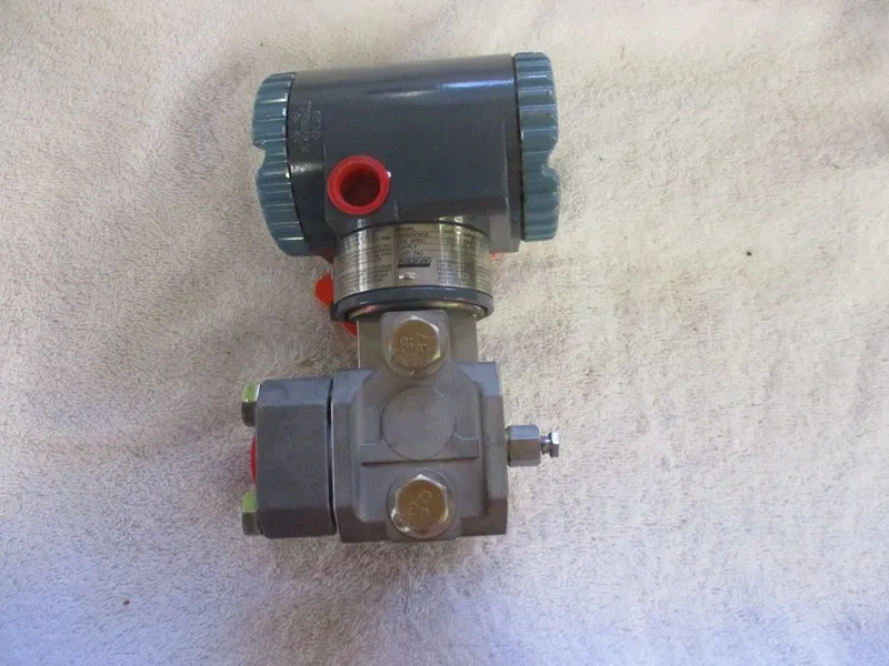 Датчик давления FOXBORO IDP10-D20D21F DIFFERENTIAL PRESSURE TRANSMITTER 3625-PSI