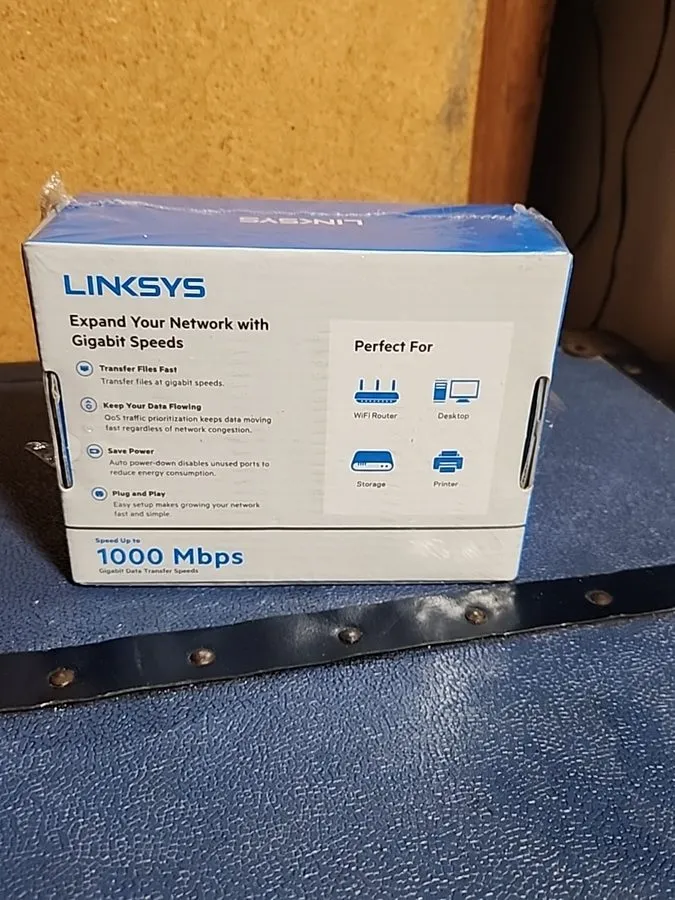 Коммутатор Linksys 5 Port Gigabit Ethernet Switch SE3005 V2