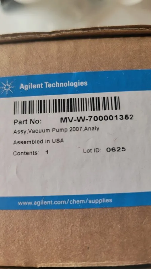 Хроматограф Waters HPLC Vacuum Degassing Pump 700001352