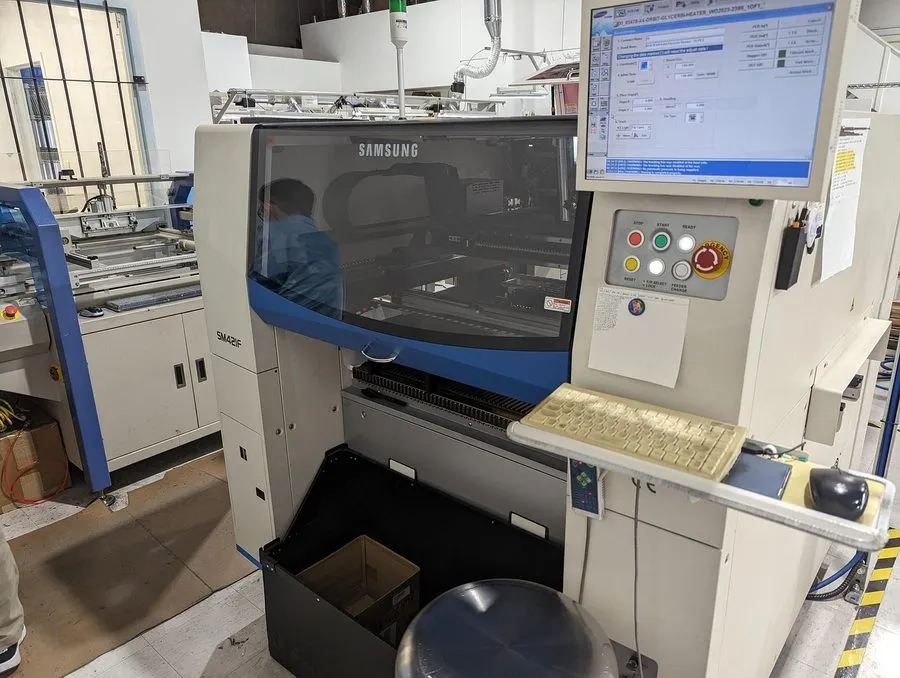 Паяльное оборудование Hanwha Samsung SM421 Pick and Place Machine — фото лота 1
