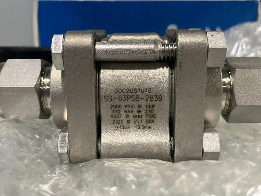 Клапан SWAGELOK ss-63ps8-2839 Manual Stainless Ball Valve