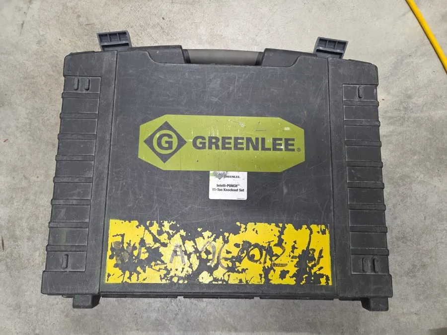 Электрооборудование Greenlee LS100X Intelli-Punch 11-Ton Hydraulic Knockout Punc
