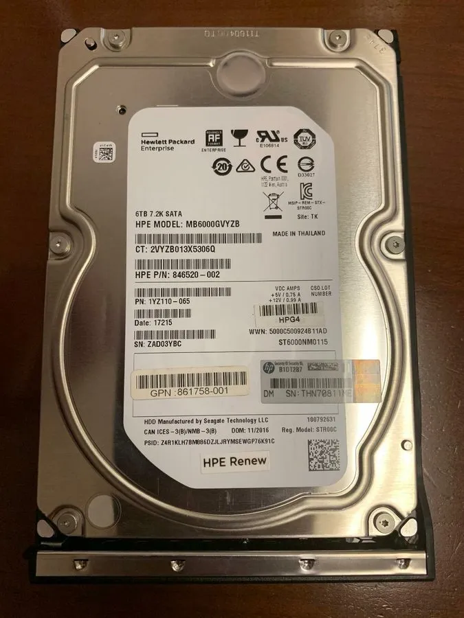 SSD-накопитель P09691-B21 P09847-001 HPE 960GB 6G SATA RI LFF 3.5" LPC DS SSD RE — фото лота 1