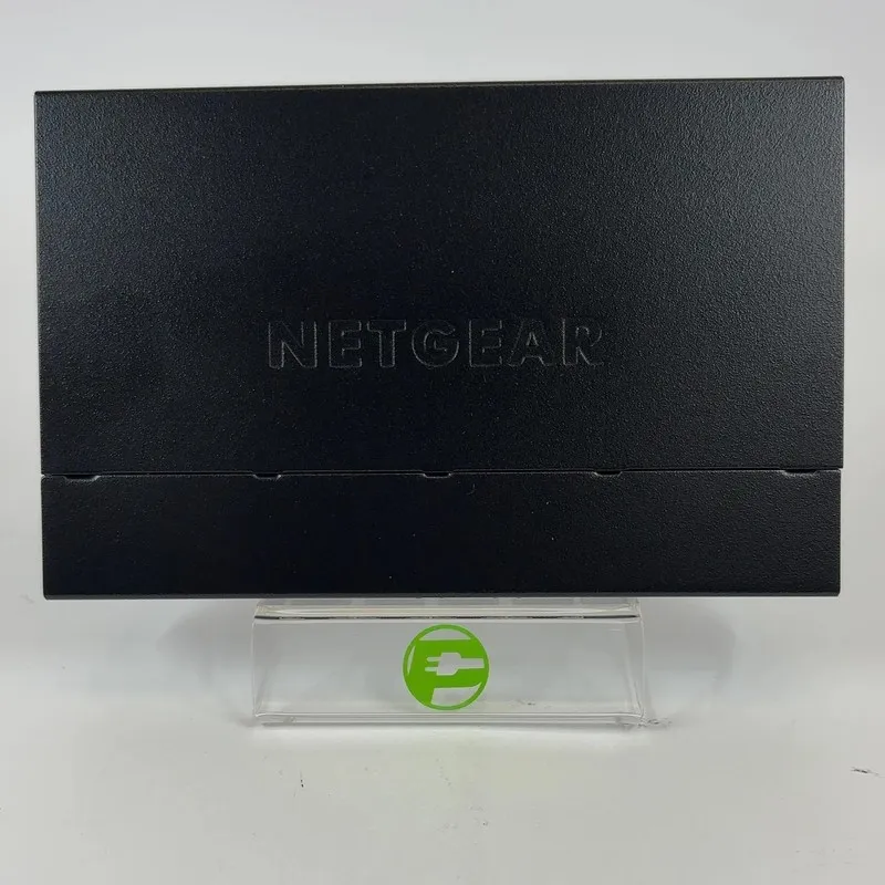 Коммутатор Netgear 83W GS305PP 5-Port Gigabit Ethernet PoE+ Unmanaged Switch