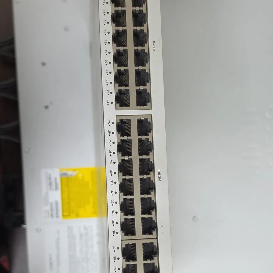 Коммутатор Cisco Meraki MS225-48LP 48-Port Gigabit PoE+ Switch 4x SFP+ 370W Uncl