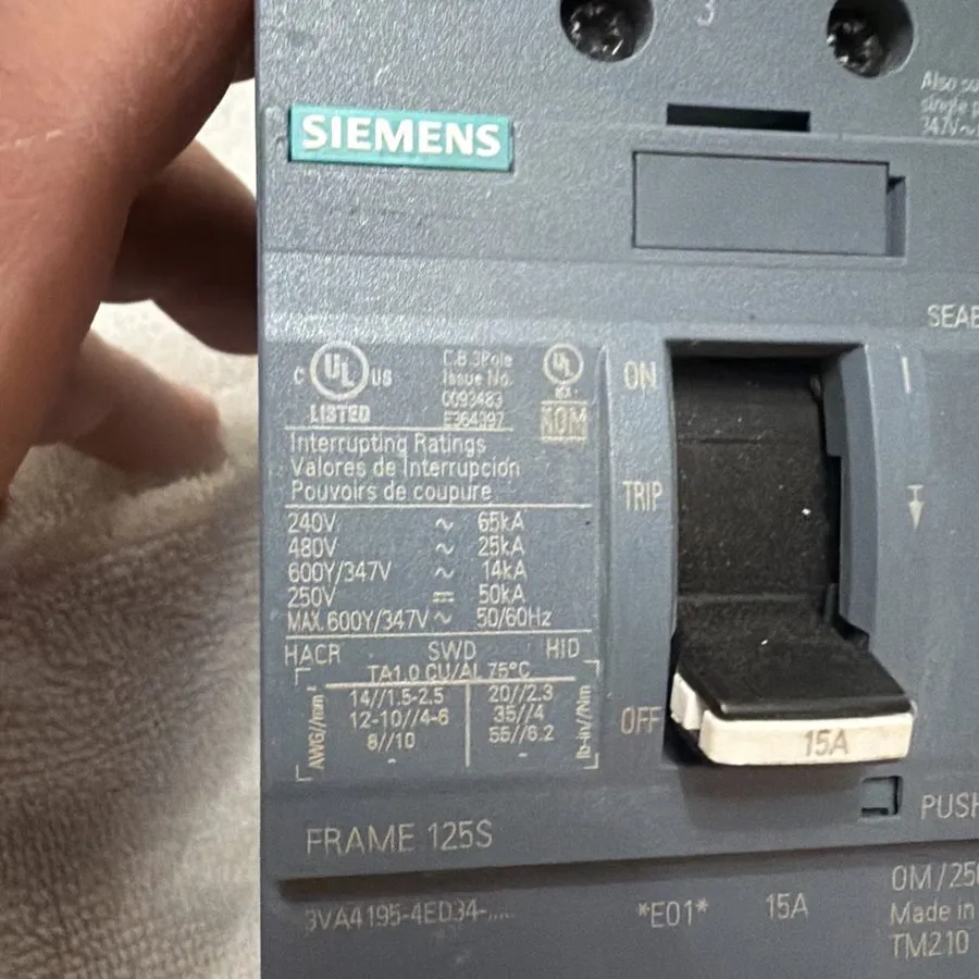 Автоматический выключатель SIemens 3VA4195-4ED34-0AA0 15A 480v 25kA 3P Bolt-on C