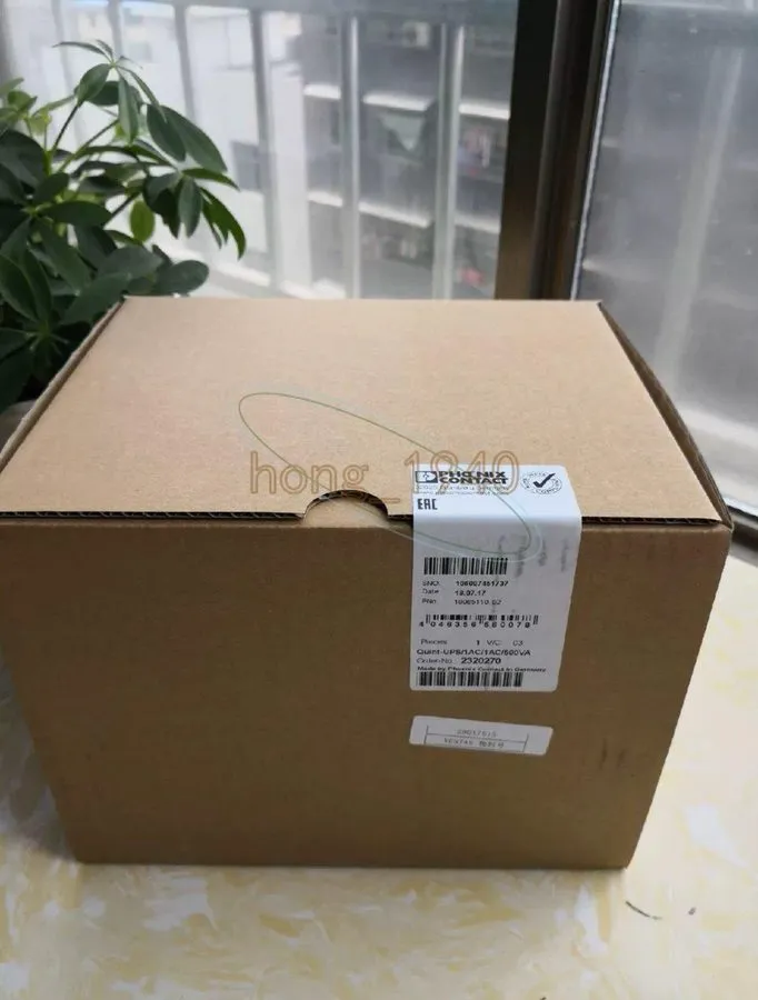 Блок питания Phoenix Contact Power Supply 2320270 QUINT-UPS/1AC/1AC/500VA