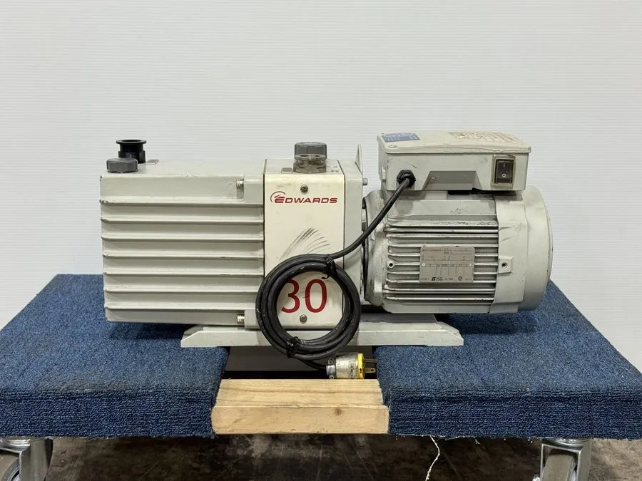 Насос Edwards E2M30 Dual Stage Rotary Vane Vacuum Pump P/N A374-15-903
