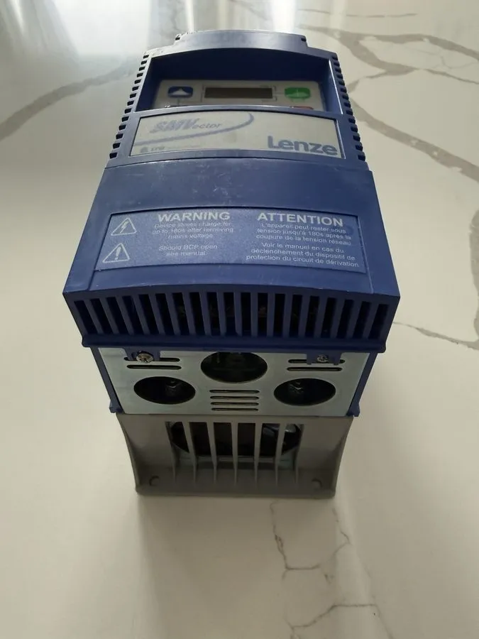 Частотный преобразователь Lenze ESV402N02TXB AC Tech SMVector VFD Inverter Drive