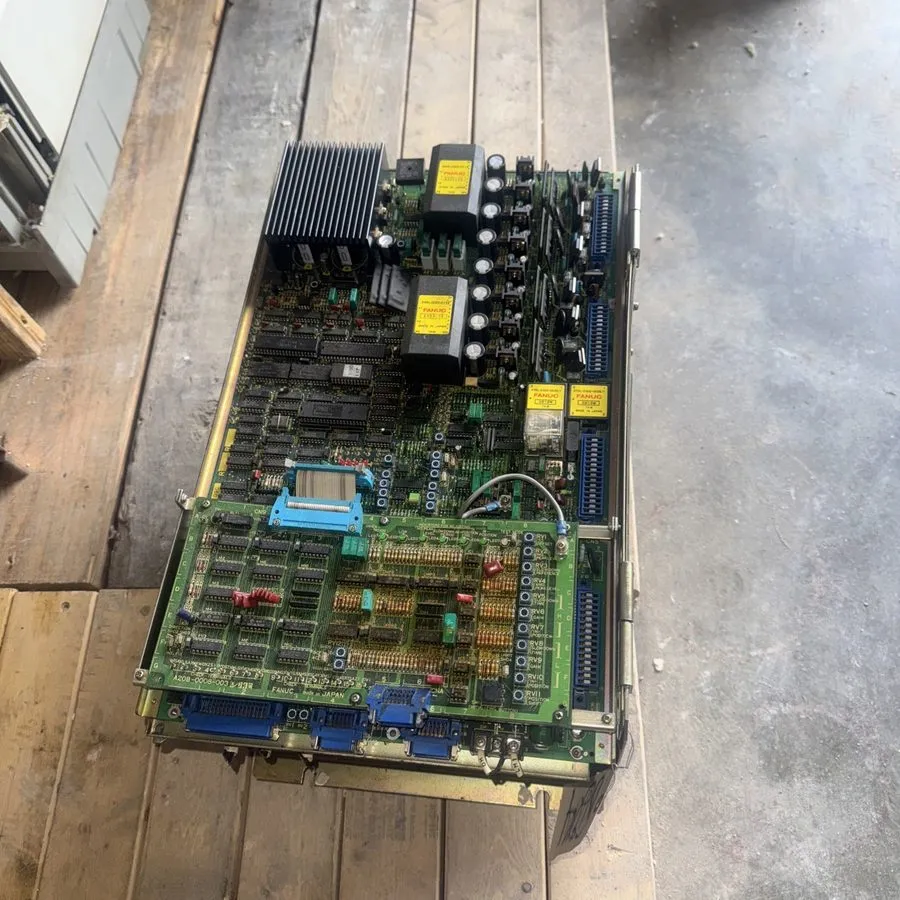 Сервоусилитель Fanuc Spindle Drive: A06B-6044-H021, Includes 1 Year