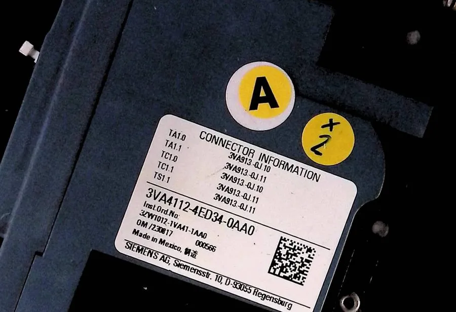 Автоматический выключатель Siemens 3VA4112-4ED34-0AA0 3 Pole, 125 Amps, 480 Volt